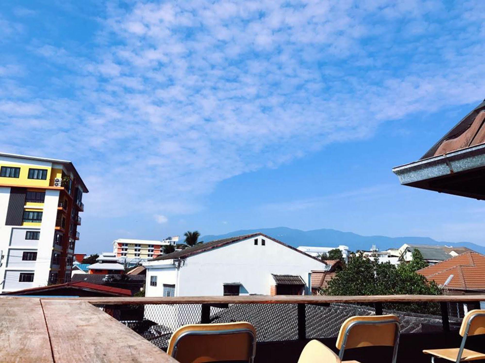 Haus Hostel Chiang Mai Esterno foto